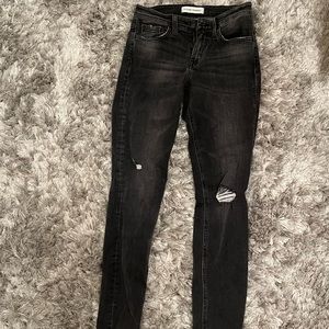 Light black skinny jeans size 25